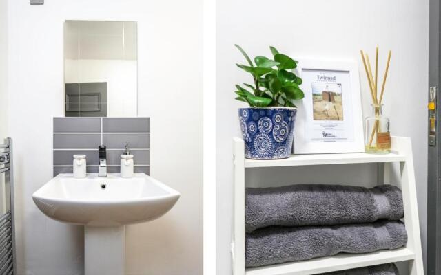 The Penthouses, 8 Albion Mews