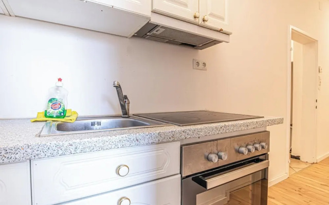 Cozy House  Terrace &Garden  Sleeps 34