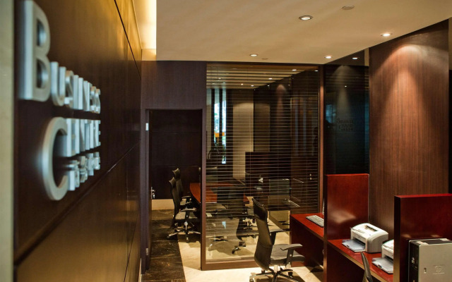 SSAW Pagoda Hotel Shanghai Baixia 