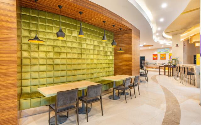 Holiday Inn Express Nantong Xinghu, an IHG Hotel