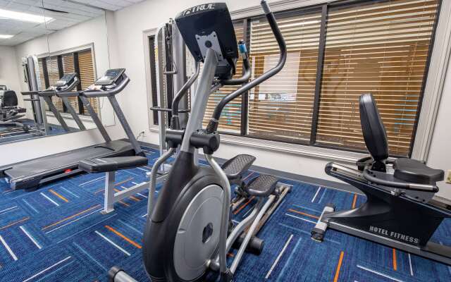 Wingate by Wyndham Lafayette Airport