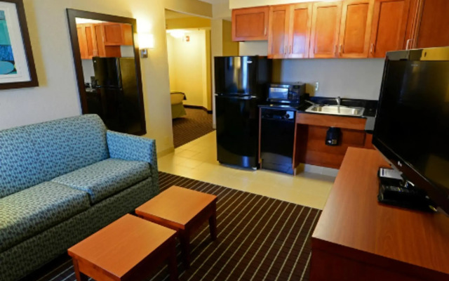 Holiday Inn Express Hampton - Coliseum Central by IHG