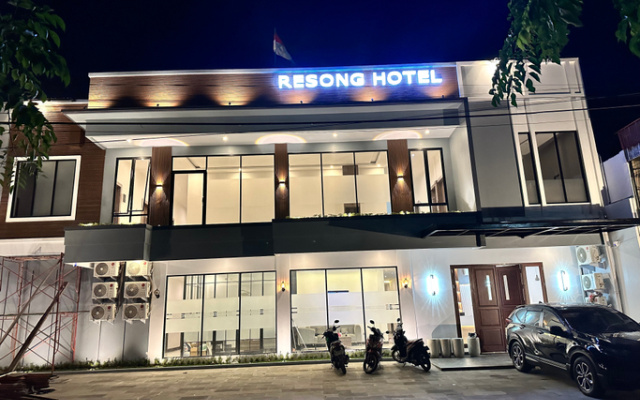 Resong Hotel – Exterior – Padang