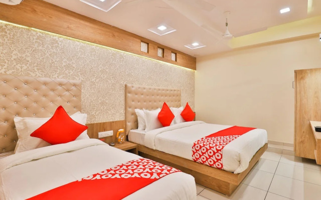 OYO 22673 Hotel Suncity