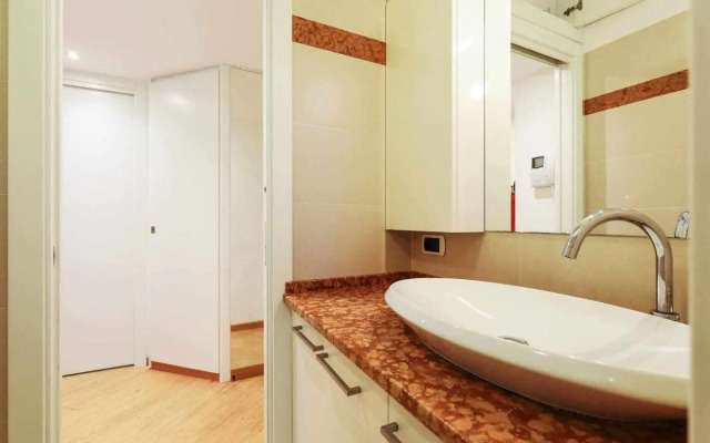 SV18C Charming modern flat S Ambrogio