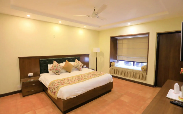 Woodsvilla Resort