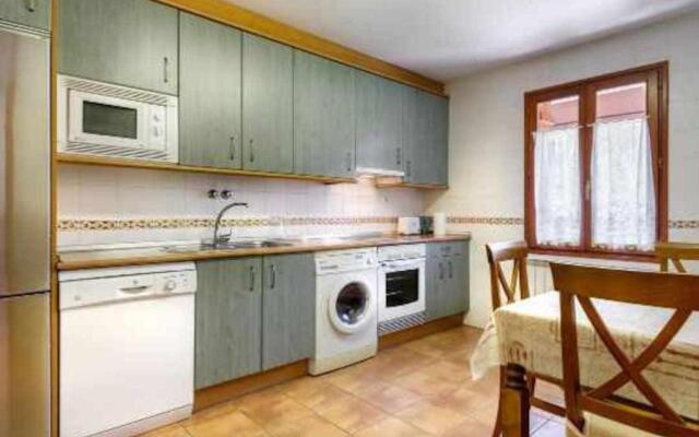 Apartamentos CAPERAN 2hab o hab familiar