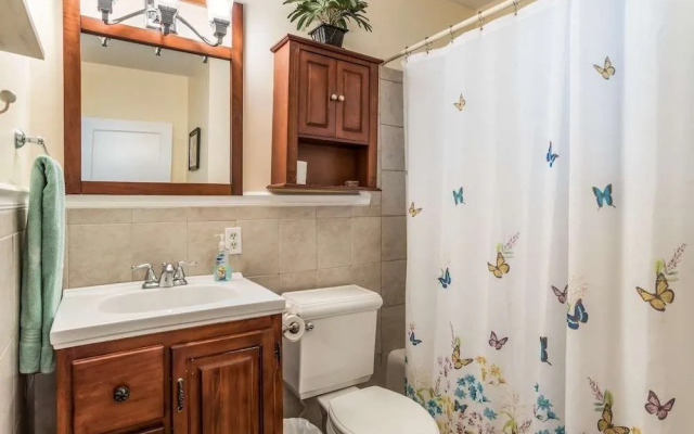 Violetta 3 Bedroom Home by RedAwning