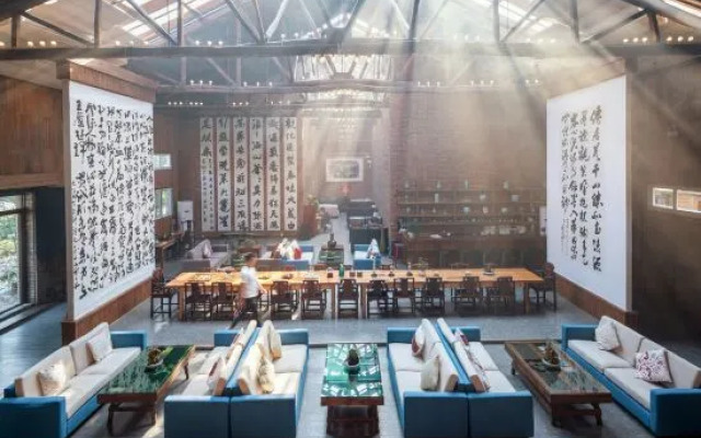 Mogan Mountain Living Map·Library Theme Guesthouse