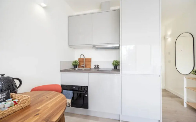 190 Northolt Road