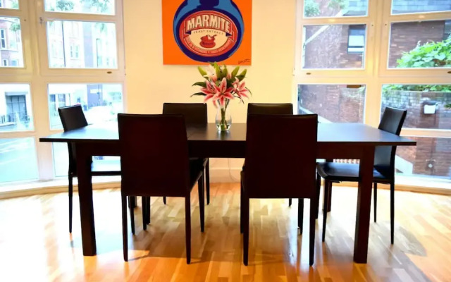 Elegant 3 Bedrooms Apartment in Pimlico Townhouse