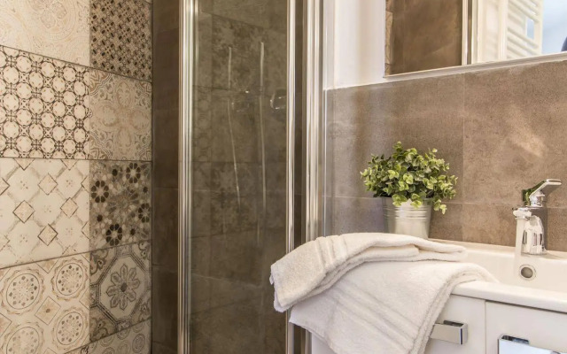 Santonofrio Apartments