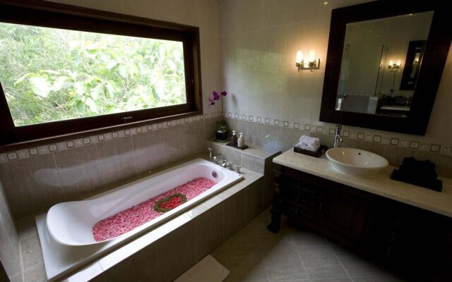 Citrus Tree Villas - Royalty