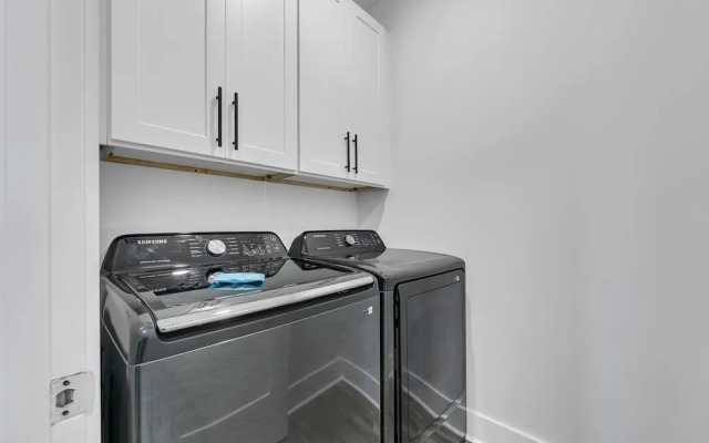 Golden Seashell West