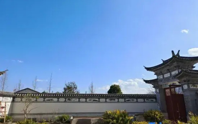 Yingshan Countryside B&B (Erhai Caicun Longkan Wharf Branch)