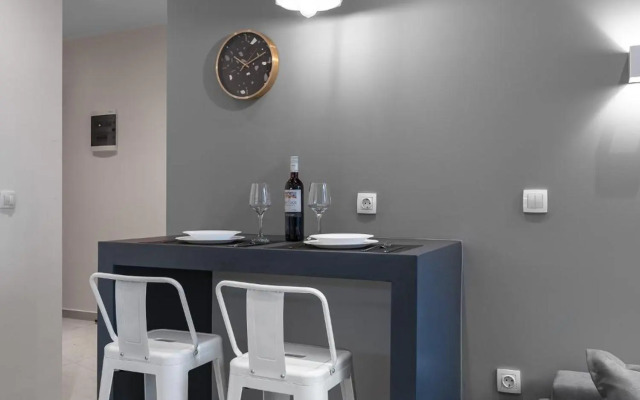 Wall Street Apartments, The Luxury Suites