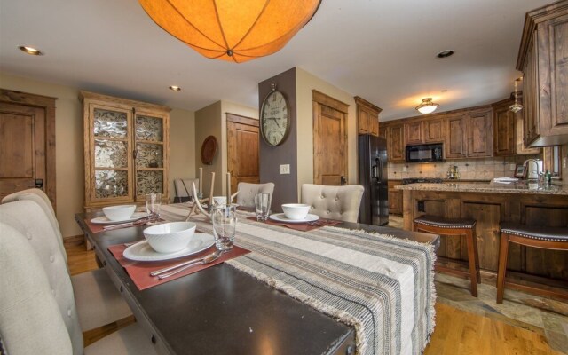 Bozeman - Main Street Retreat
