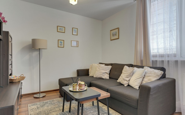 Piastowska near the Jelitkowo Beach & Reagan Park by Downtown Apartments