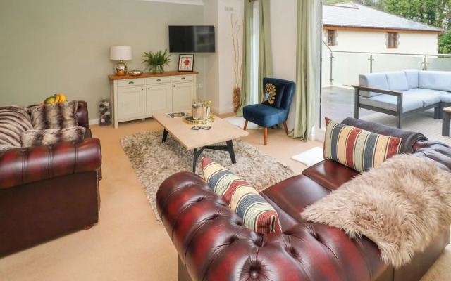 Apartment Above Garryglass