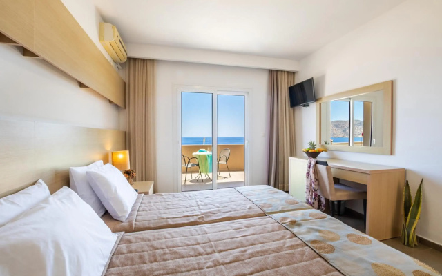 Apolis Beachscape Hotel