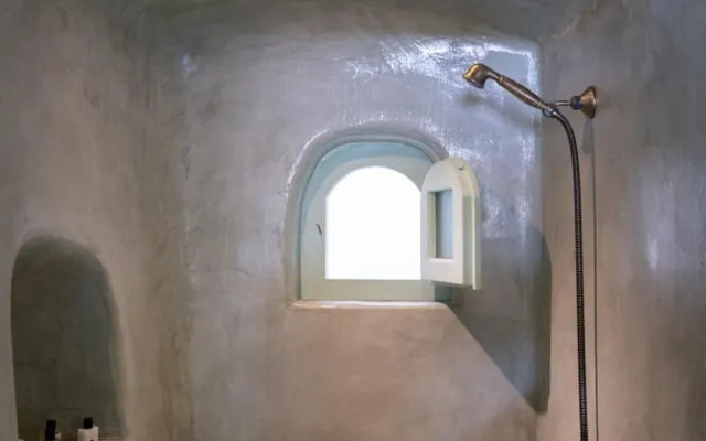 Madame Kalitsi-ioli Standard Room