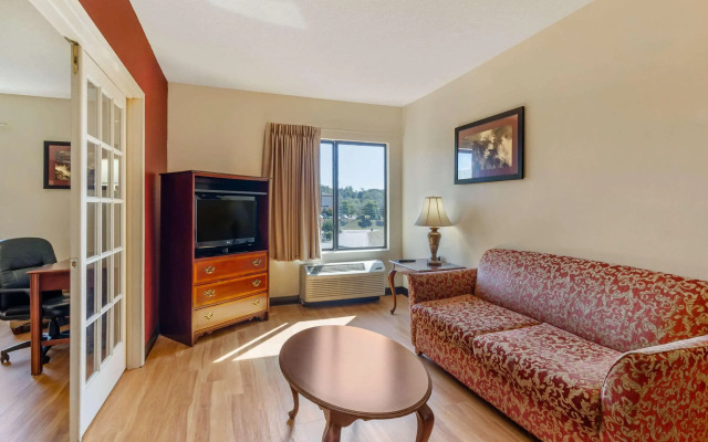Comfort Inn & Suites Troutville - Roanoke North / Daleville