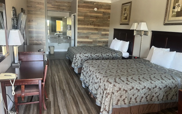 Rodeo Lodge