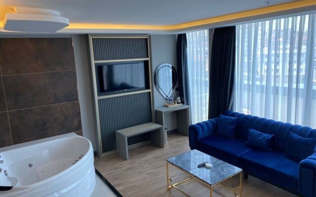 216 Ruby Suite
