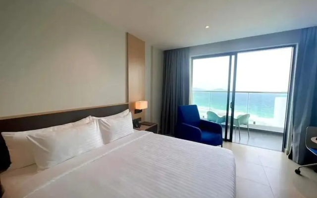 Cam Ranh Beach Resort near The Airport - фото 4