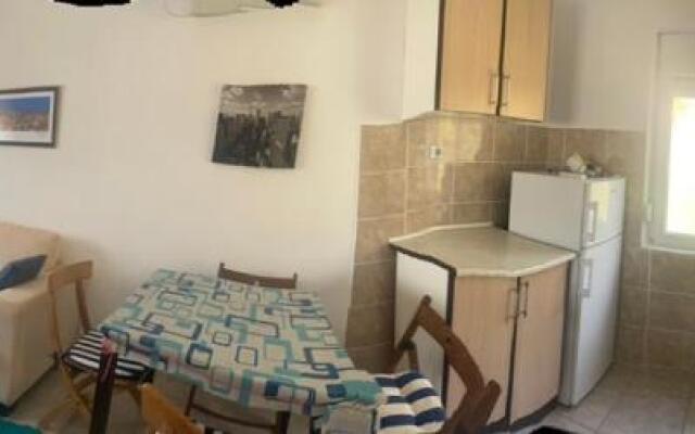Apartman LUCIJA, dostupan 7 NOCENJA OD SUBOTE DO SUBOTE, AVAIBLE FOR RENT 7 NIGHTS FROM SATURDAY untill SATURDAY