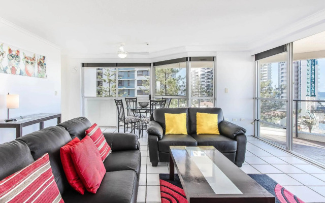 Baronnet Apartments