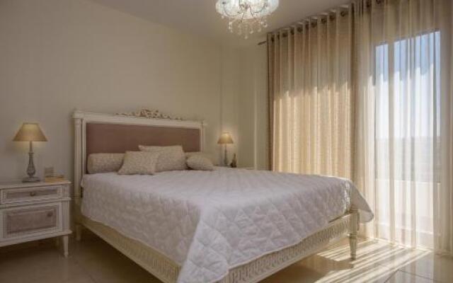 Golden Sky Villa