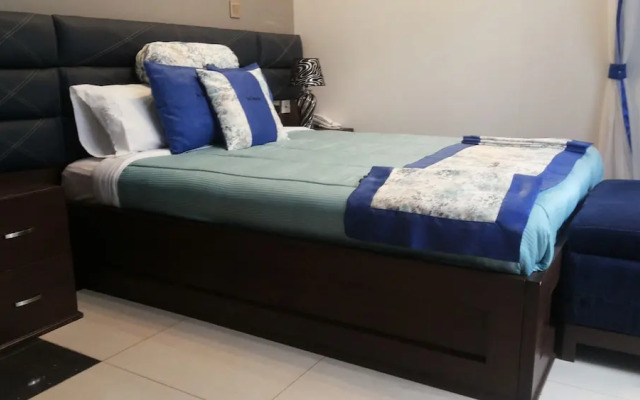 Pent House Inn Namugongo