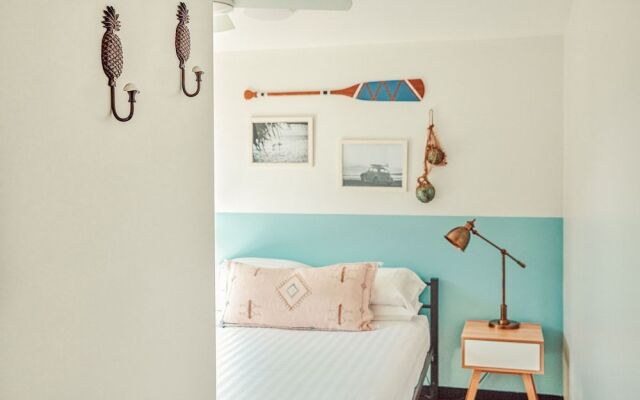 The Surf House - Hostel