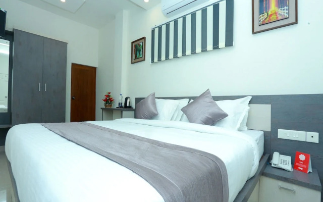 OYO 10278 Hotel Caprice Residency