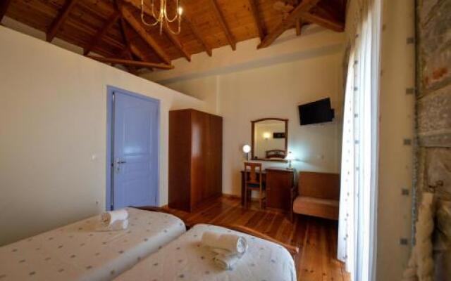 Taletos Apartments & Studio