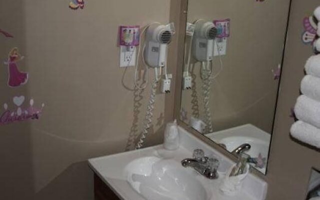 Gladstone Inn & Suites