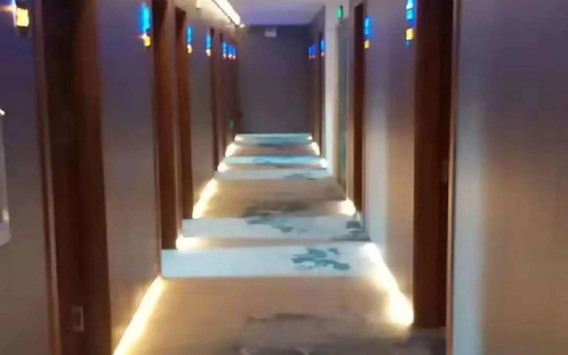 North Qishangpin Hotel