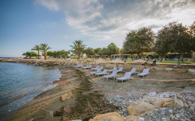 Elya Beach Luxury Suites
