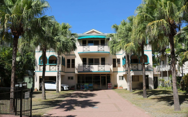 Royal Palm Villas Cairns