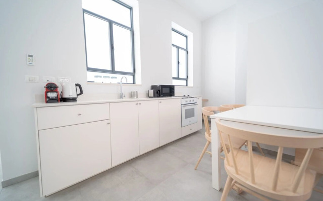 YalaRent Boutique apartments in Jaffa's flea market - Families only