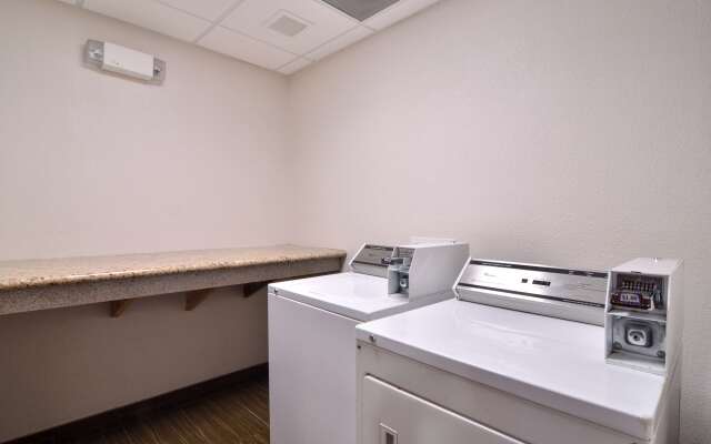 Best Western Dayton Inn & Suites