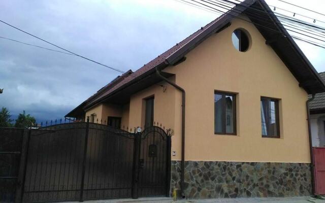 House with 3 Bedrooms in S?Cele, with Furnished Terrace And Wifi