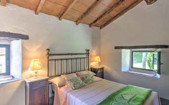 Tuscan Charm With Pool & Views