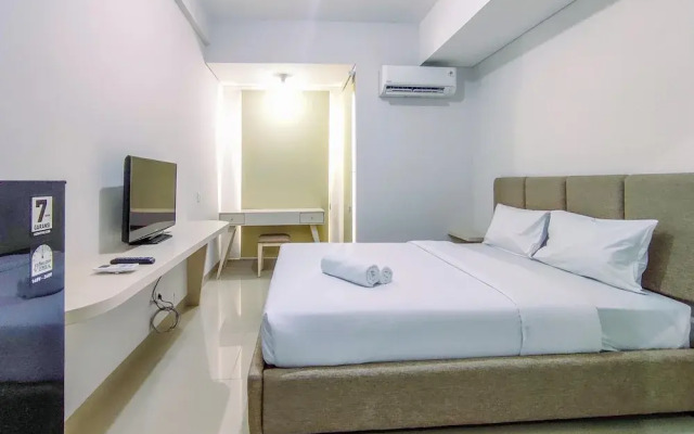 Elegant And Comfy Studio Barsa City Apartment