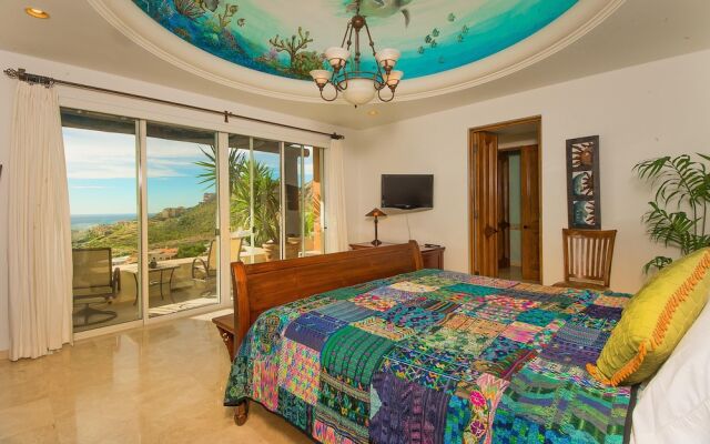 Large 7 Bedroom Home That Fits 18 W/ocean Views at Villa las Flores