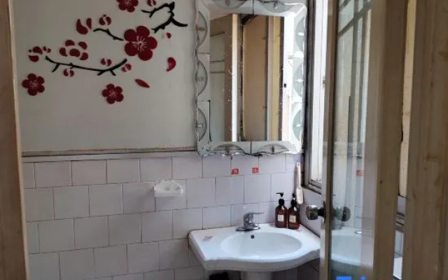 Zhongxing Hostel