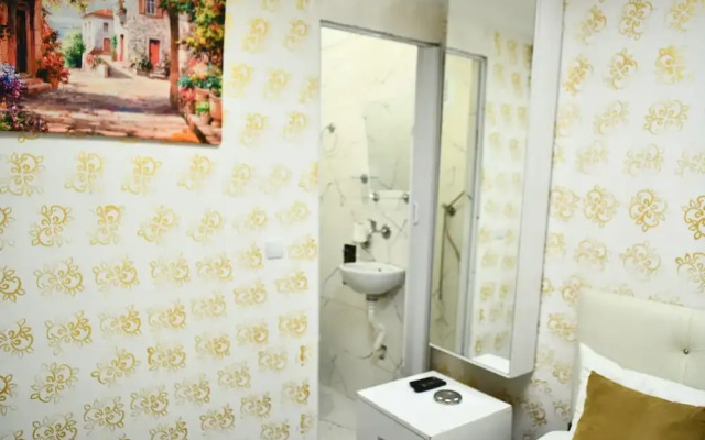 Ada Aparthotel