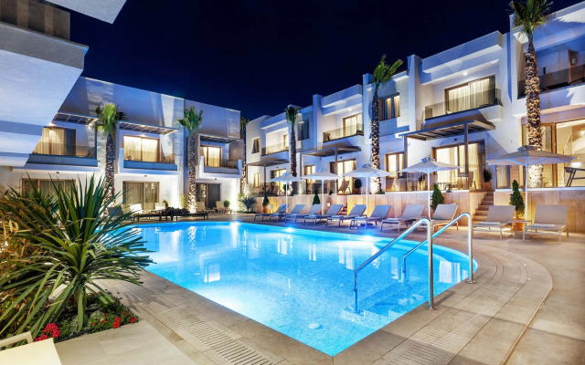 Pefki Deluxe Residences