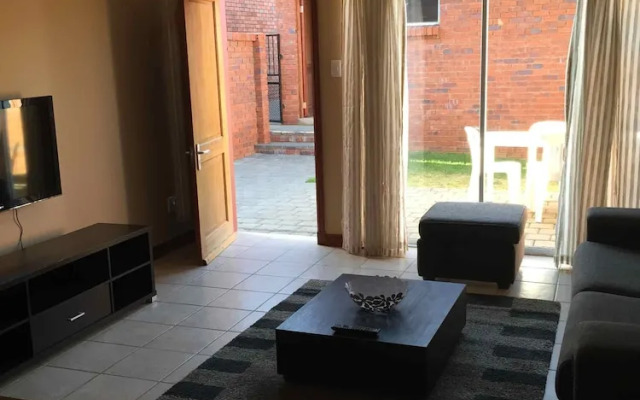 Furnished Apartment Long Or Short Bloemfontein